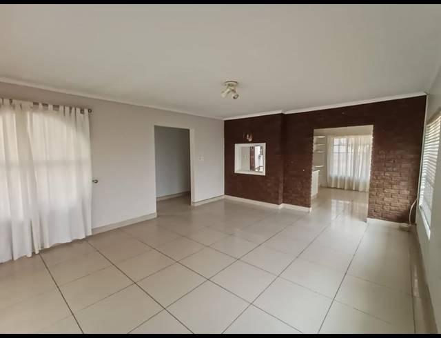 3 BEDROOM HOUSE FOR SALE IN EASTWOOD